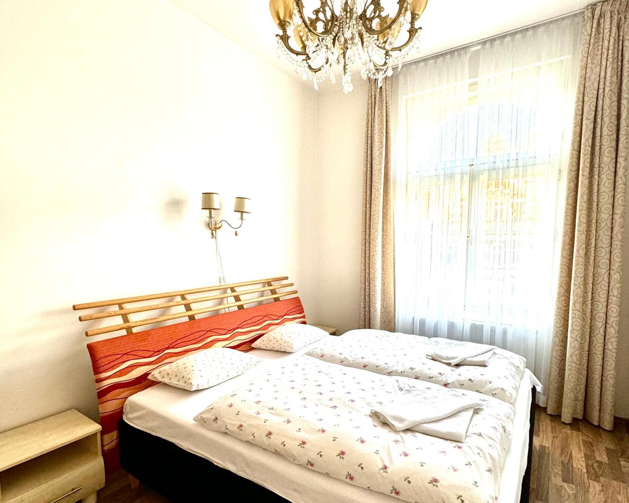 Apartments Valencia Karlovy Vary Eksteriør bilde