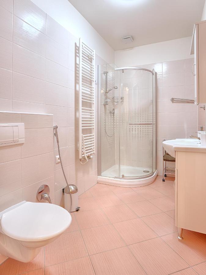 Apartments Valencia Karlovy Vary Eksteriør bilde